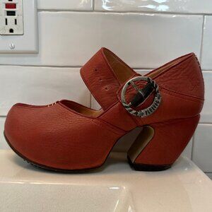John Fluevog Prepare Leader in red